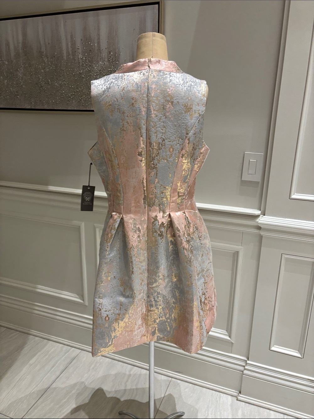 Vince Camuto Pink, Silver and Gold Metallic Brocade V-Neck Dress - Picture 5 of 10